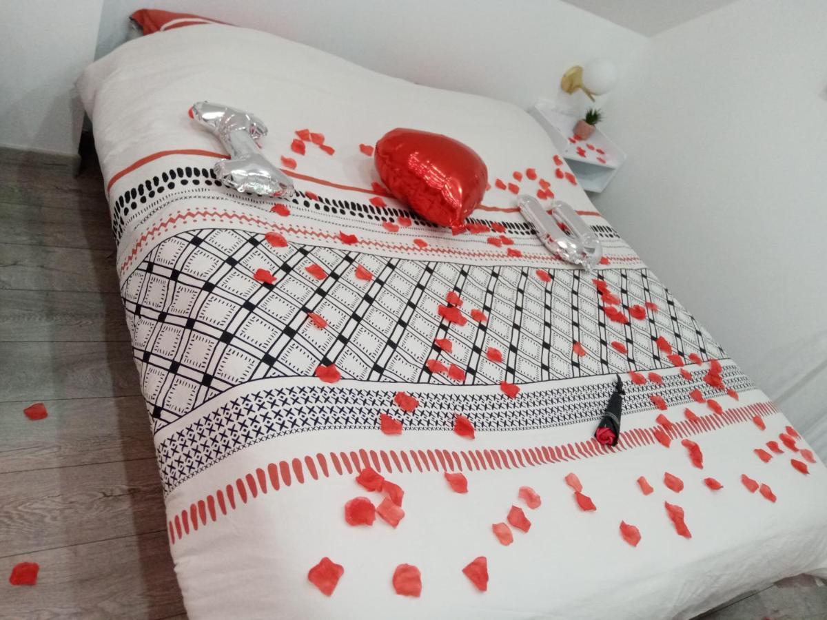 Studio Jacuzzi Au Centre 科尔马 外观 照片