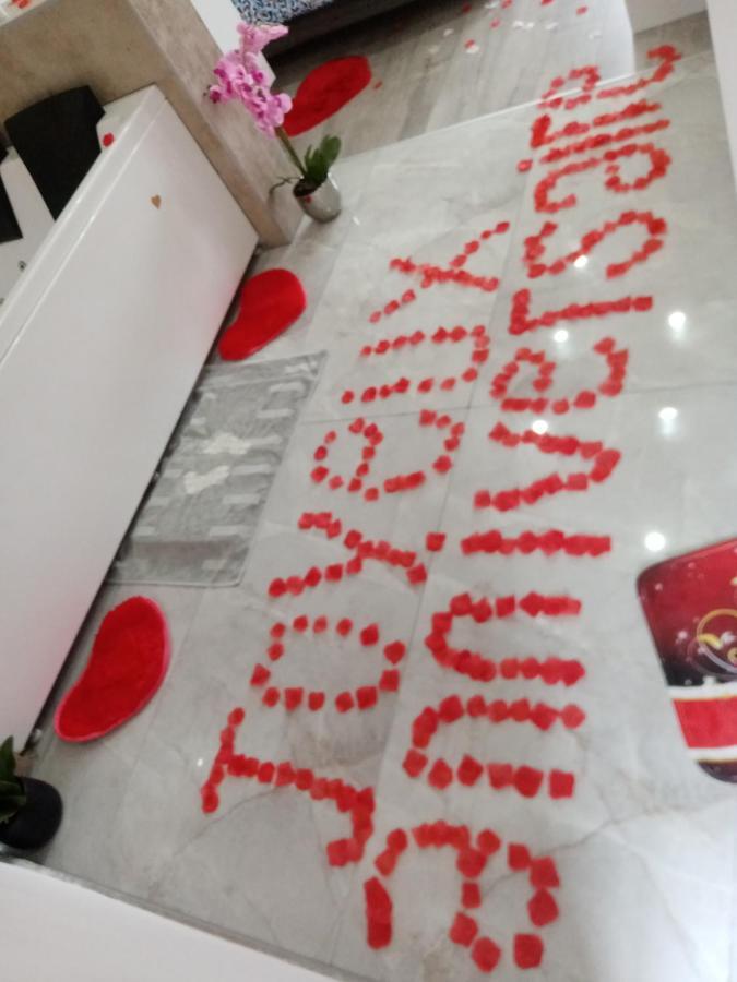 Studio Jacuzzi Au Centre 科尔马 外观 照片