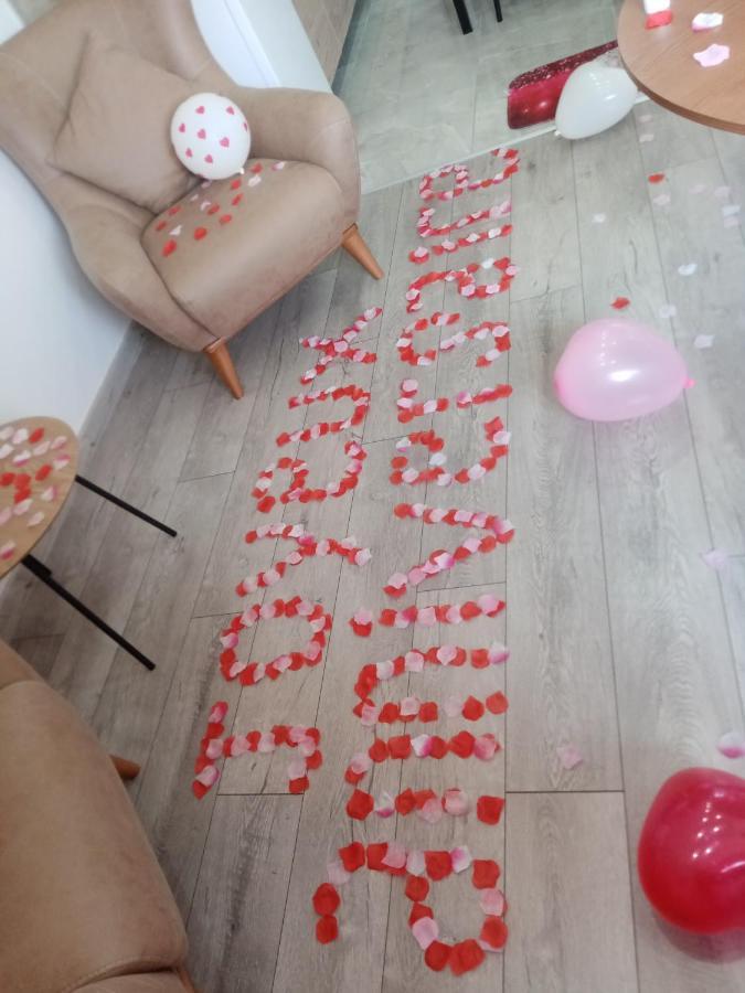 Studio Jacuzzi Au Centre 科尔马 外观 照片